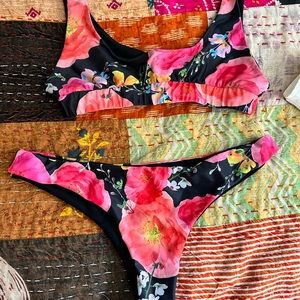 Kulani kini set! Top: Medium bottoms: large WILLING TO TRADE